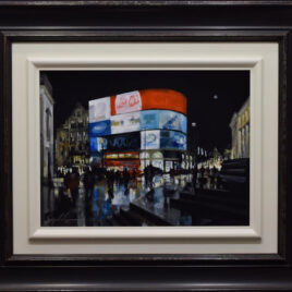 Piccadily Circus Simon Wrig